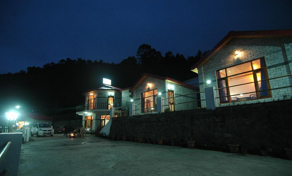 Village Live In Resort Chail Exterior foto